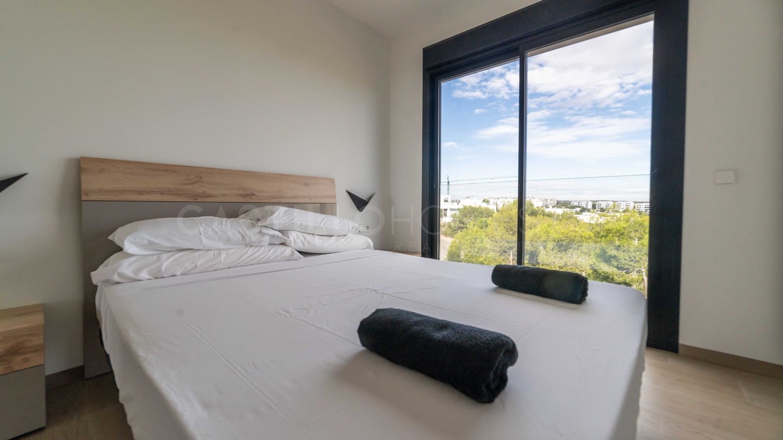 Apartamento de 2 habitaciones en Las Colinas Golf en venta con piscina - 475.000 € (Ref: 8970794)