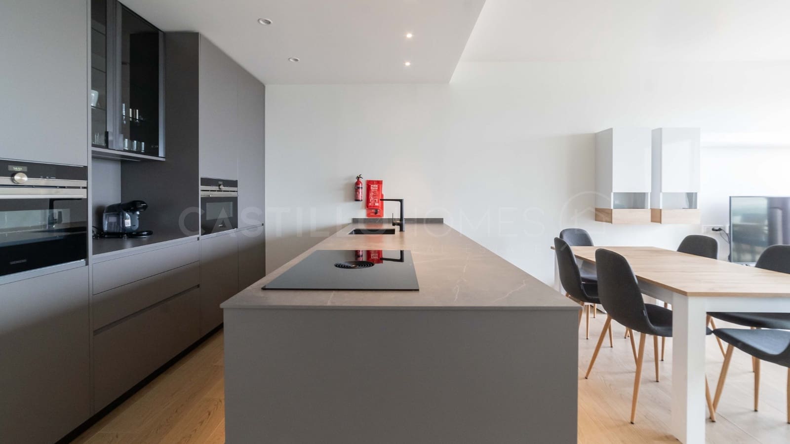 Apartamento de 2 habitaciones en Las Colinas Golf en venta con piscina - 475.000 € (Ref: 8970794)