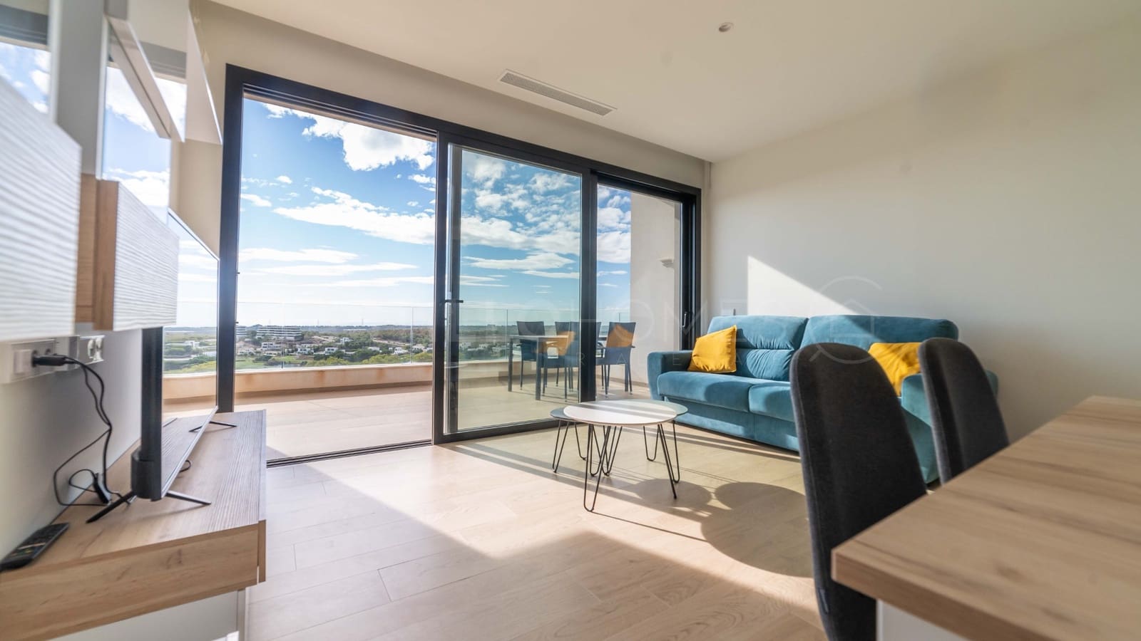 Apartamento de 2 habitaciones en Las Colinas Golf en venta con piscina - 475.000 € (Ref: 8970794)