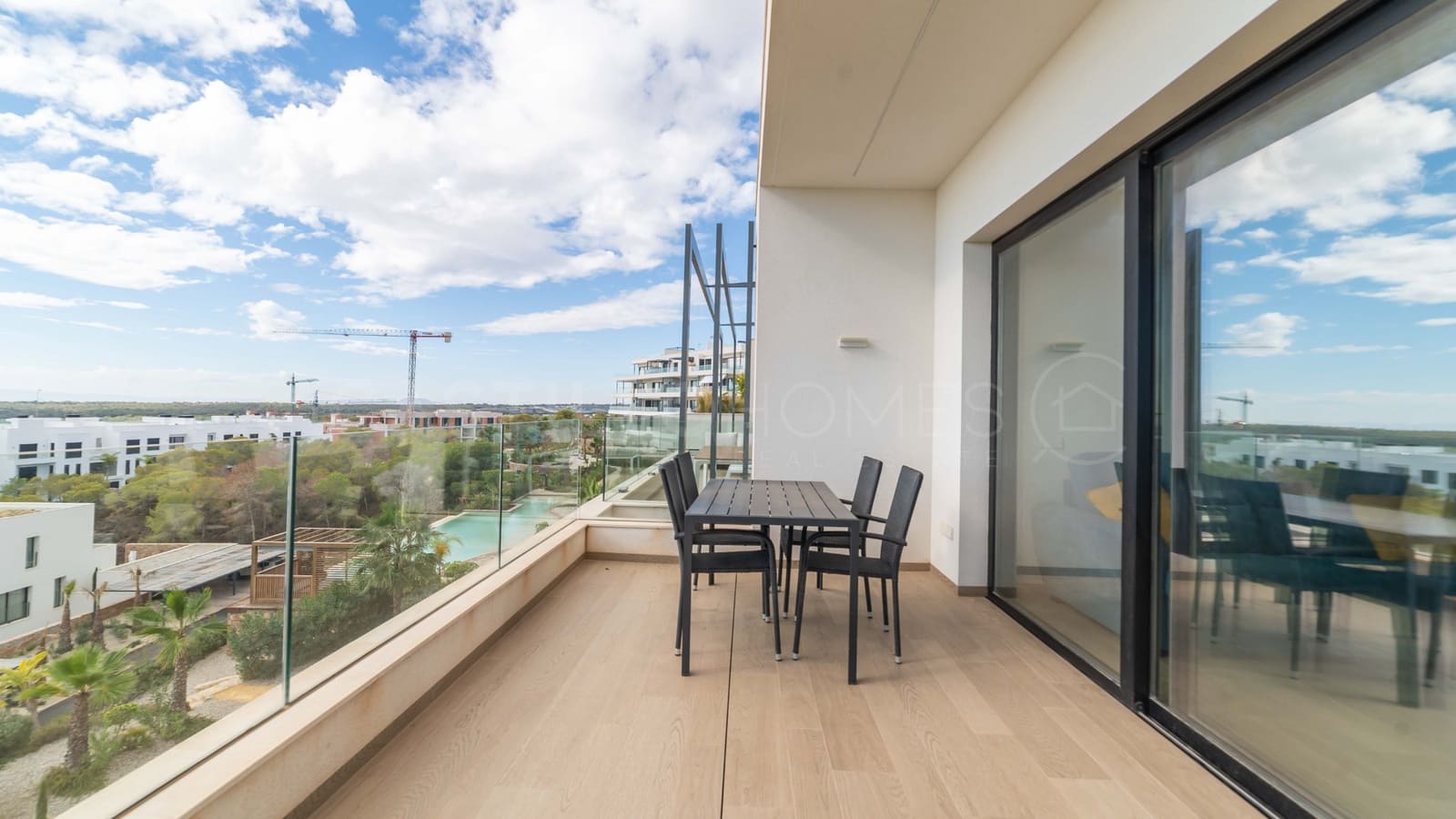 Apartamento de 2 habitaciones en Las Colinas Golf en venta con piscina - 475.000 € (Ref: 8970794)