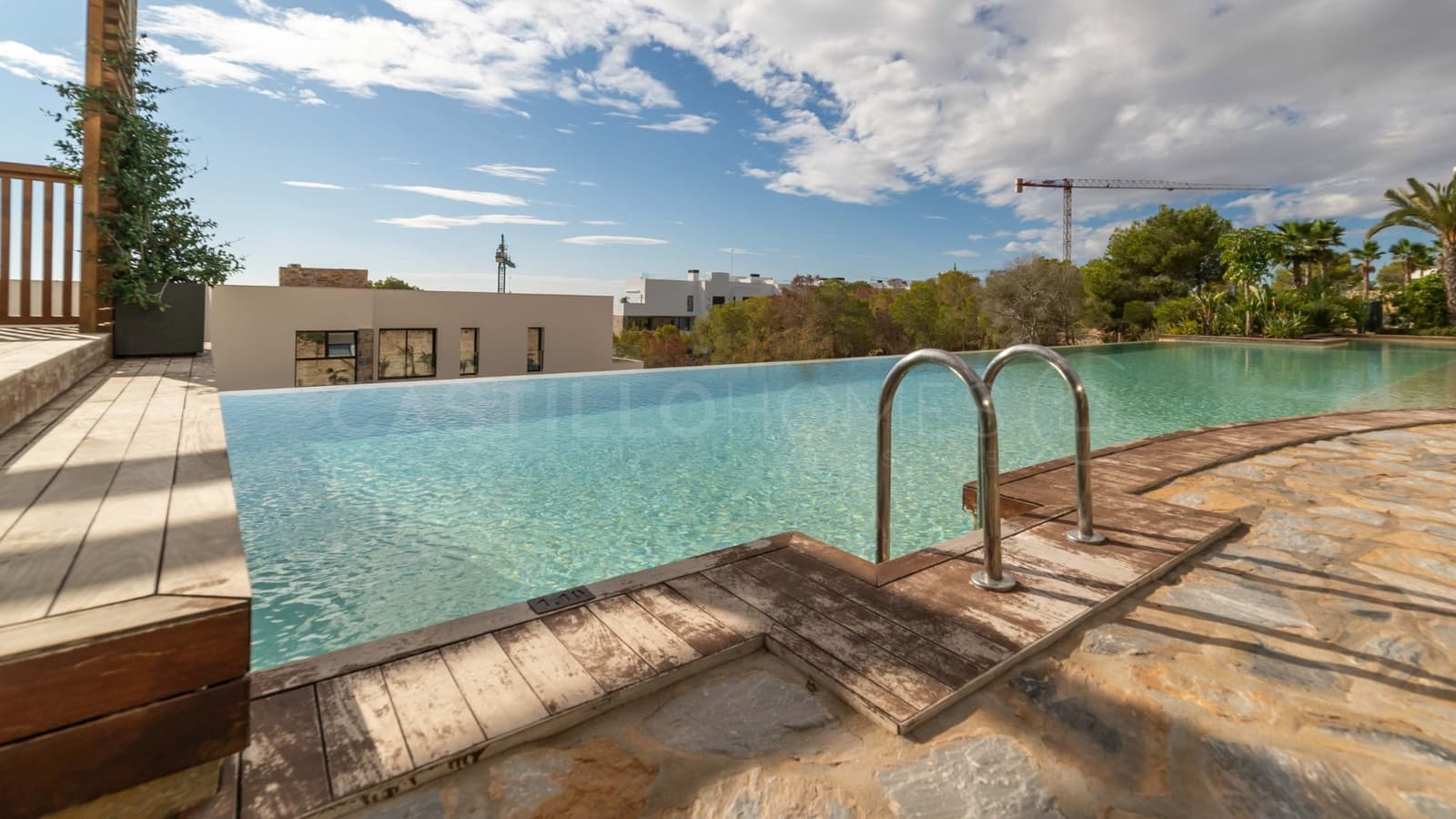 Apartamento de 2 habitaciones en Las Colinas Golf en venta con piscina - 475.000 € (Ref: 8970794)