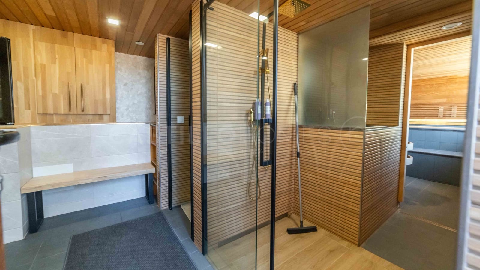 Chalet de 4 habitaciones en San Miguel de Salinas en venta con piscina - 450.000 € (Ref: 8970795)