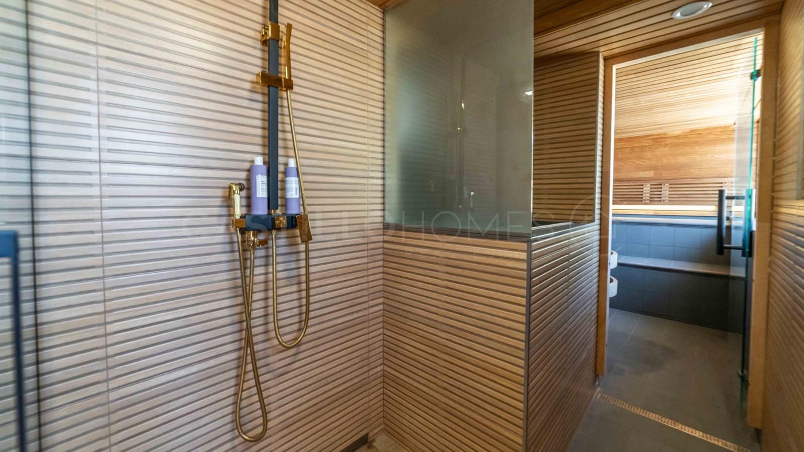 Chalet de 4 habitaciones en San Miguel de Salinas en venta con piscina - 450.000 € (Ref: 8970795)