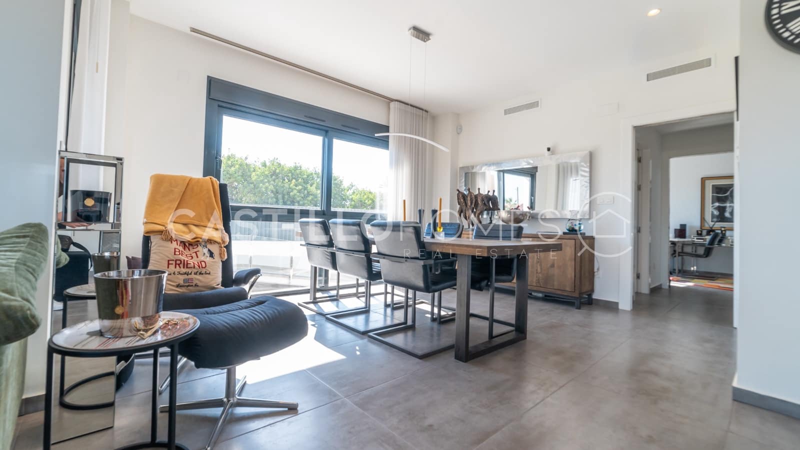 5 sypialnia Willa na sprzedaż w Torrevieja z basenem garażem - 870 000 € (Ref: 8970798)