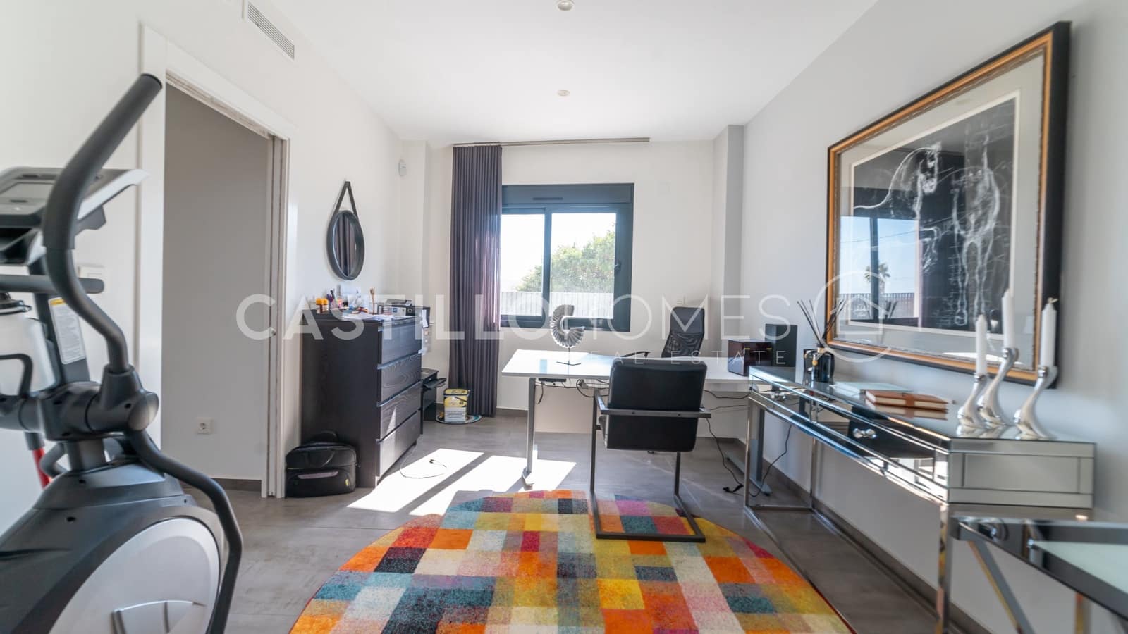 5 sypialnia Willa na sprzedaż w Torrevieja z basenem garażem - 870 000 € (Ref: 8970798)