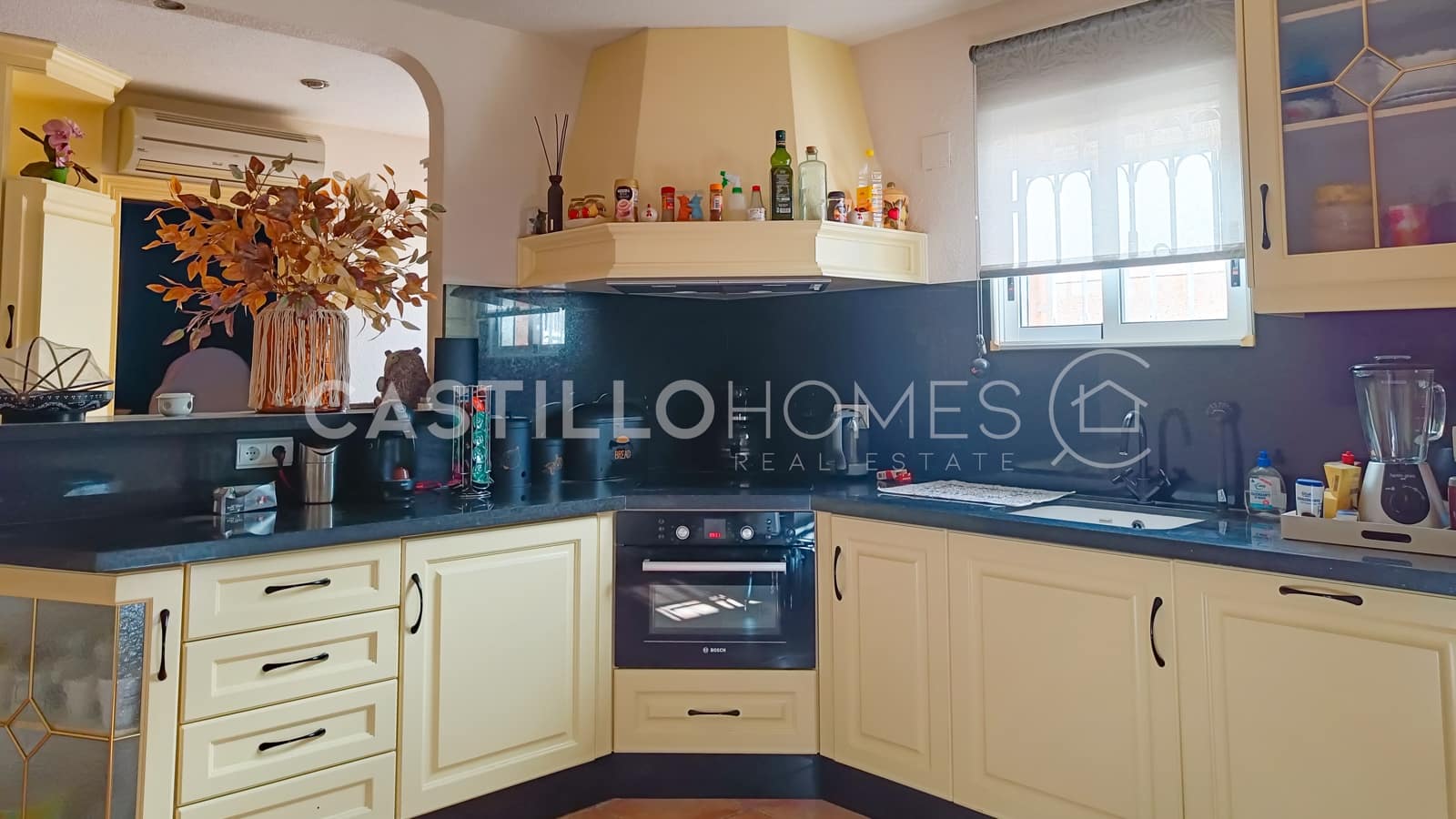 5 soveværelse Villa til salg i Benijofar med swimmingpool - € 498.000 (Ref: 8970801)