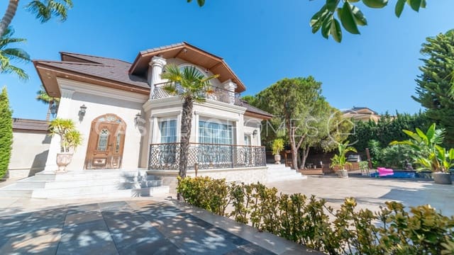 5 makuuhuone Huvila myytävänä paikassa Ciudad Quesada, Rojales mukana uima-altaan 
autotalli - 1 100 000 € (Ref: 8970806)