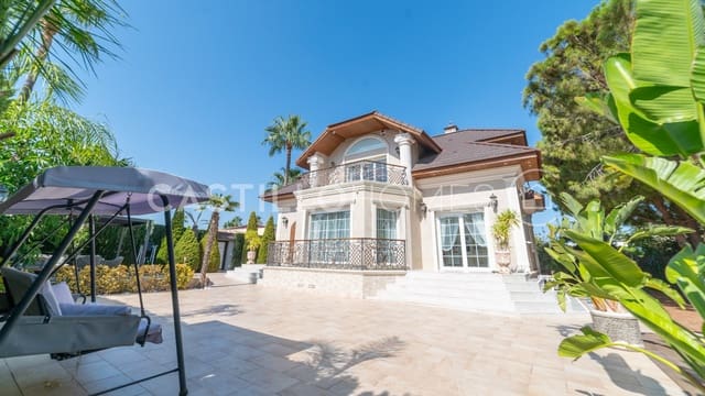 5 makuuhuone Huvila myytävänä paikassa Ciudad Quesada, Rojales mukana uima-altaan 
autotalli - 1 100 000 € (Ref: 8970806)