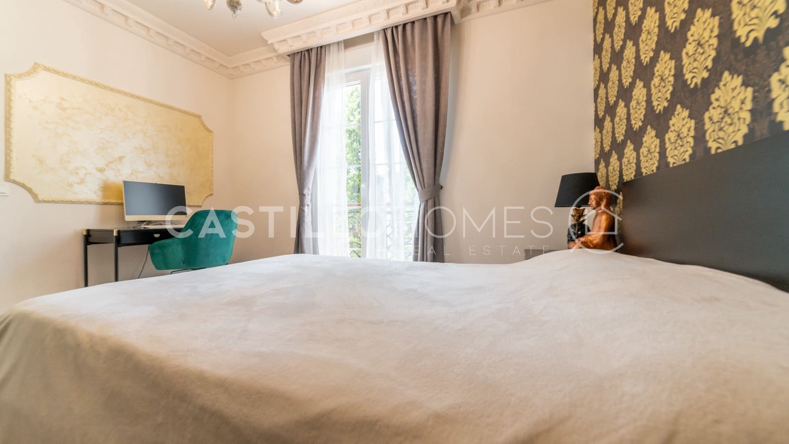 5 makuuhuone Huvila myytävänä paikassa Ciudad Quesada mukana uima-altaan 
autotalli - 1 100 000 € (Ref: 8970806)