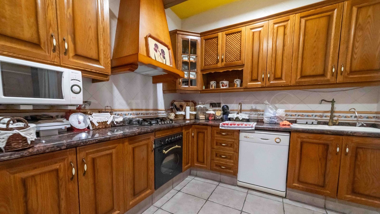 4 slaapkamer Villa te koop in Bigastro met zwembad garage - € 474.900 (Ref: 8970808)