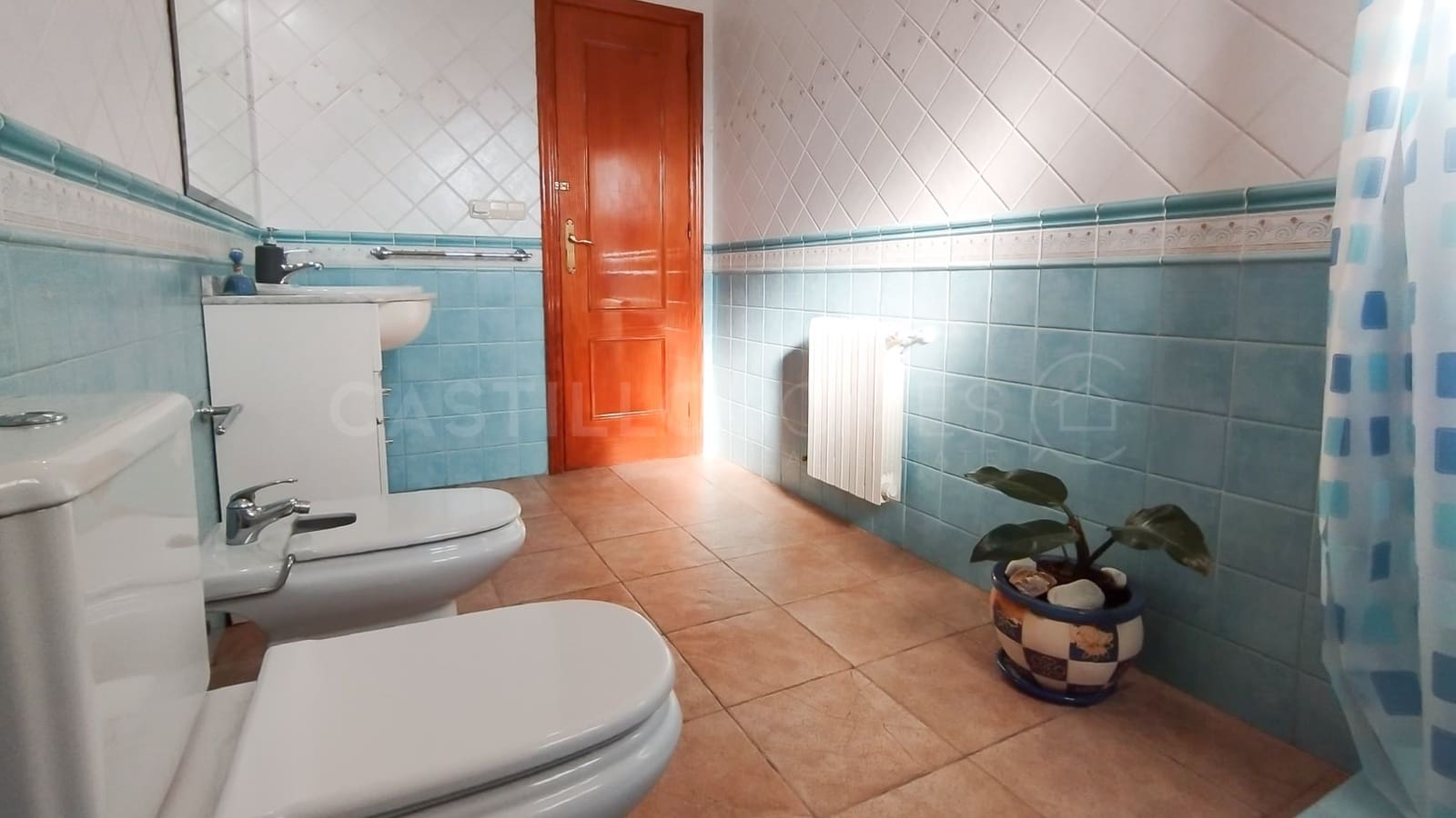 Chalet de 6 habitaciones en Torrevieja en venta con piscina - 539.000 € (Ref: 8970809)