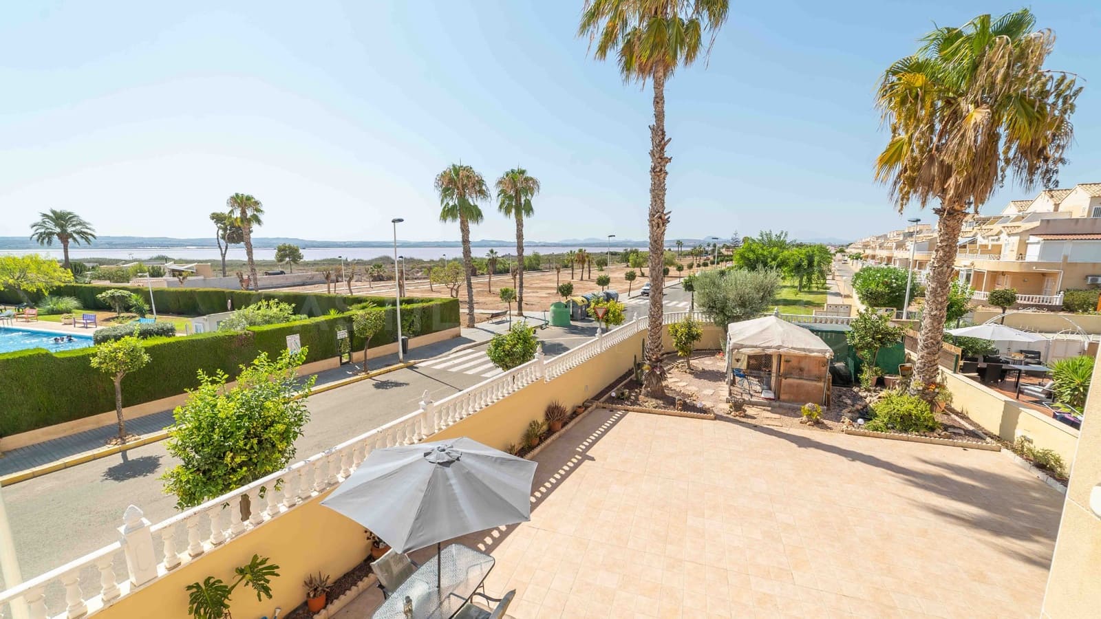 Chalet de 6 habitaciones en Torrevieja en venta con piscina - 539.000 € (Ref: 8970809)