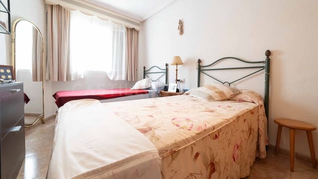 2 bedroom Apartment for sale in Los Europeos, Torrevieja with garage - € 199,000 (Ref: 8970818)