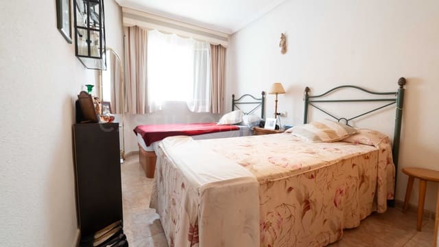 2 bedroom Apartment for sale in Los Europeos, Torrevieja with garage - € 199,000 (Ref: 8970818)