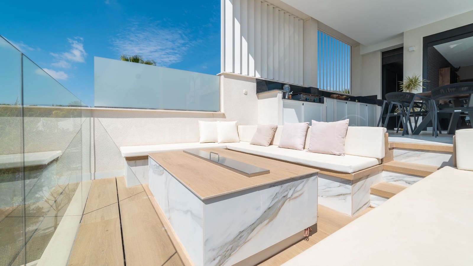 4 chambre Villa/Maison à vendre à Las Colinas Golf avec piscine garage - 2 880 000 € (Ref: 8970822)