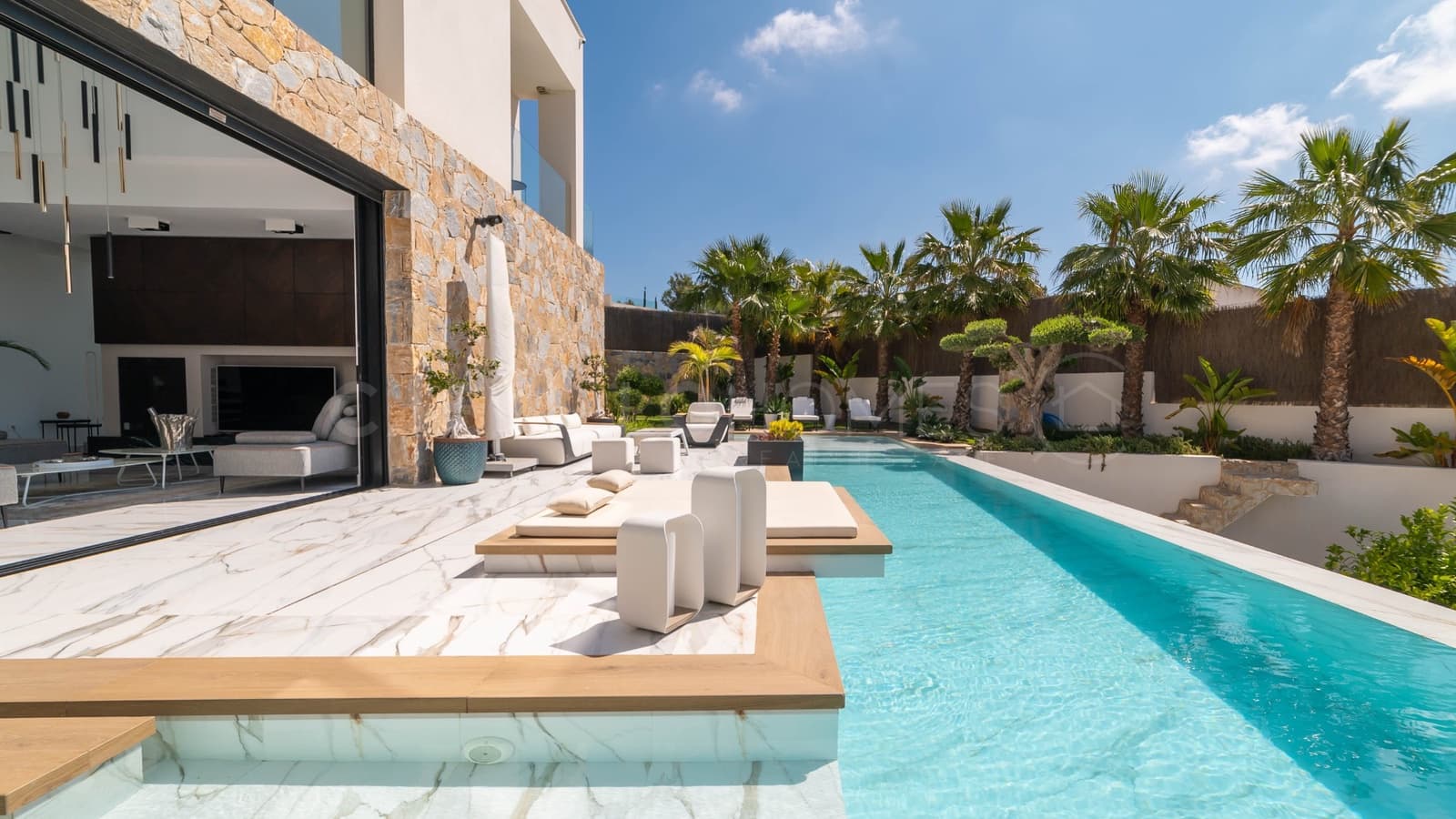 4 chambre Villa/Maison à vendre à Las Colinas Golf avec piscine garage - 2 880 000 € (Ref: 8970822)