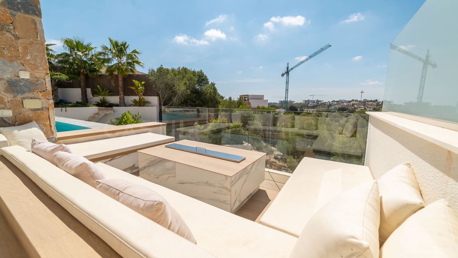 4 chambre Villa/Maison à vendre à Las Colinas Golf avec piscine garage - 2 880 000 € (Ref: 8970822)