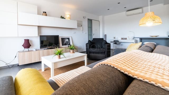 2 chambre Appartement à vendre à Villamartin, Orihuela avec piscine garage - 270 000 € (Ref: 8970824)