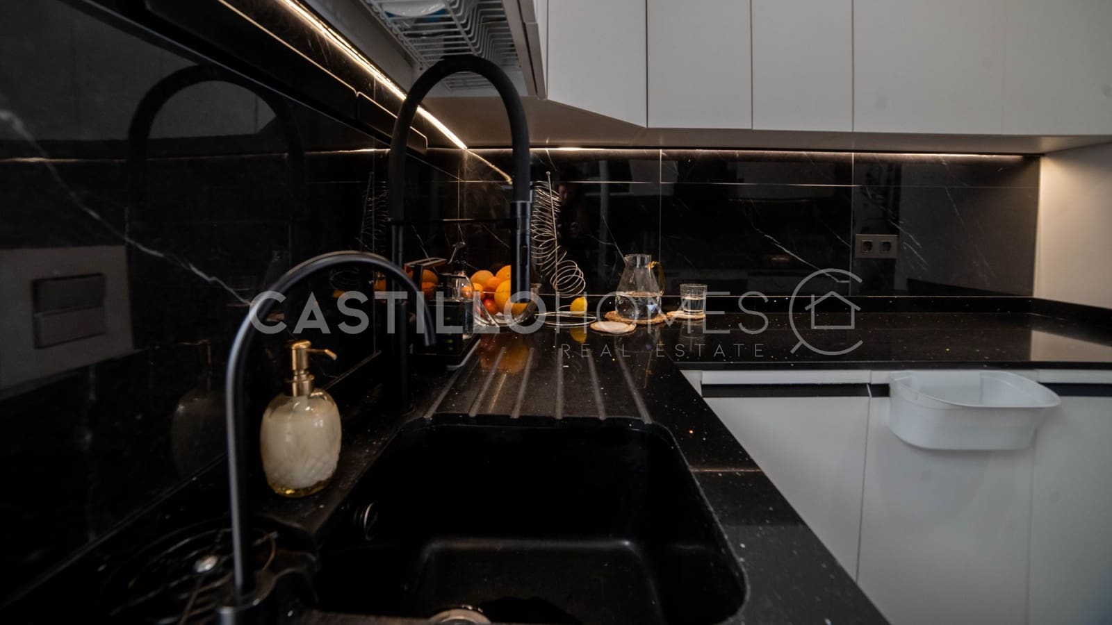 3 soverom Hus til salgs i Villamartin med svømmebasseng - € 259 000 (Ref: 8983034)