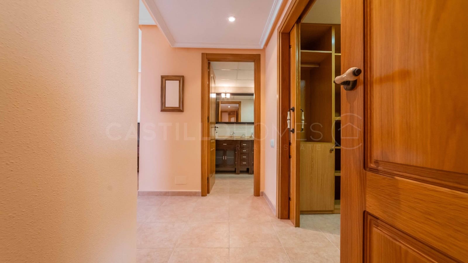 5 soveværelse Lejlighed til salg i Torrevieja med garage - € 275.000 (Ref: 9028584)