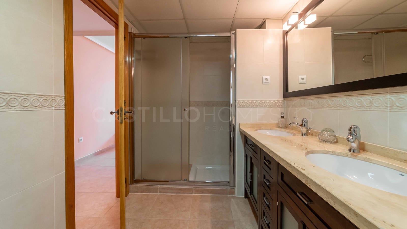 5 soveværelse Lejlighed til salg i Torrevieja med garage - € 275.000 (Ref: 9028584)