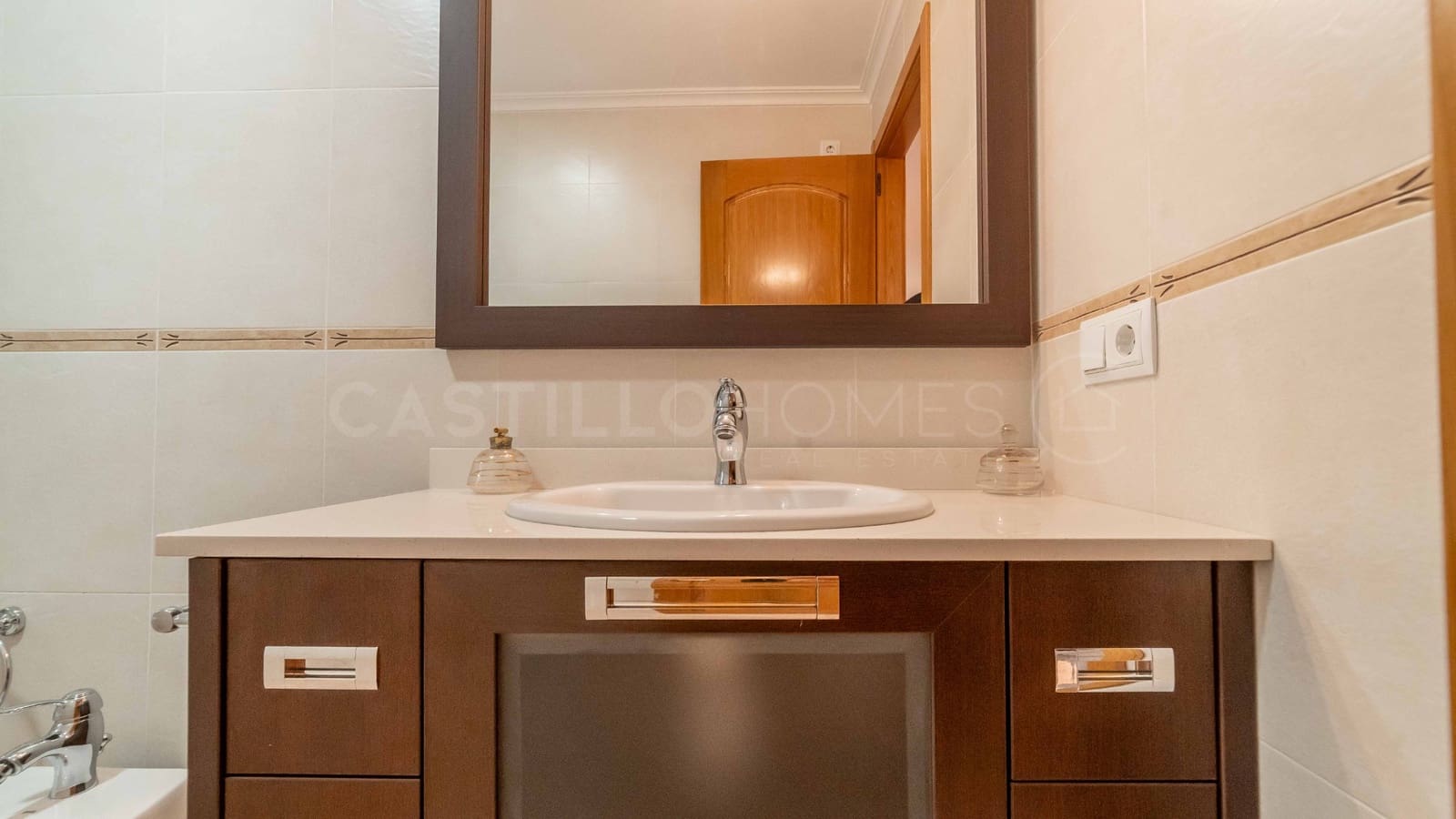 5 soveværelse Lejlighed til salg i Torrevieja med garage - € 275.000 (Ref: 9028584)