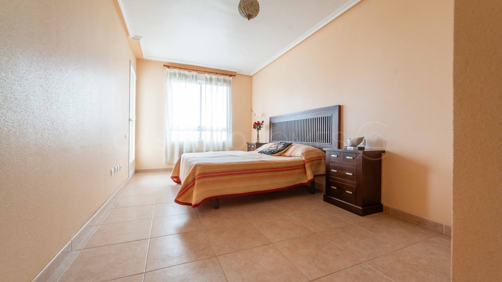 5 soveværelse Lejlighed til salg i Torrevieja med garage - € 275.000 (Ref: 9028584)