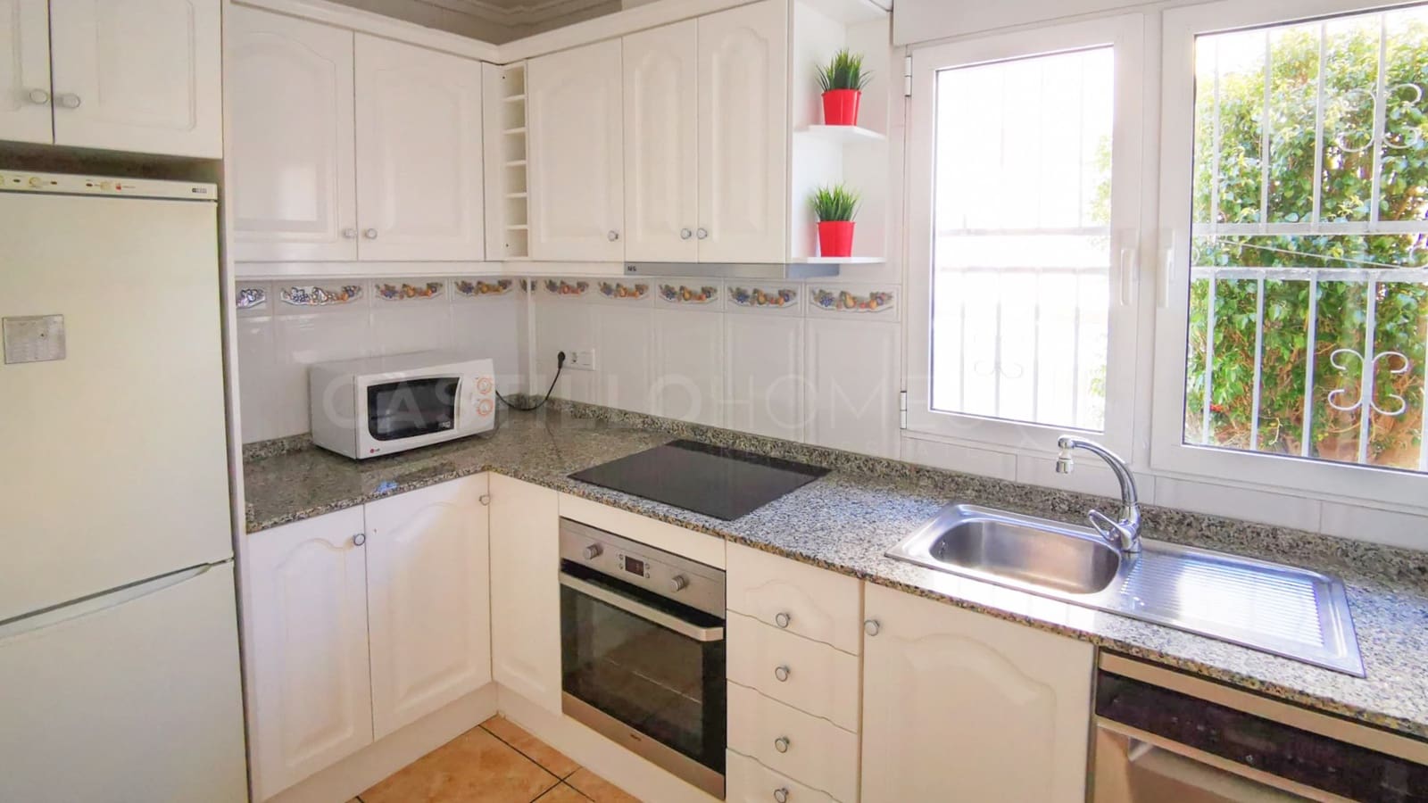 5 sypialnia Willa na sprzedaż w Los Altos z basenem - 450 000 € (Ref: 9028585)