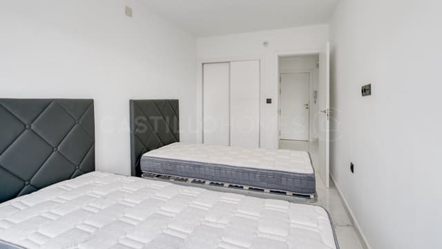 2 chambre Appartement à vendre à Punta Prima, Orihuela avec piscine - 189 000 € (Ref: 9028589)