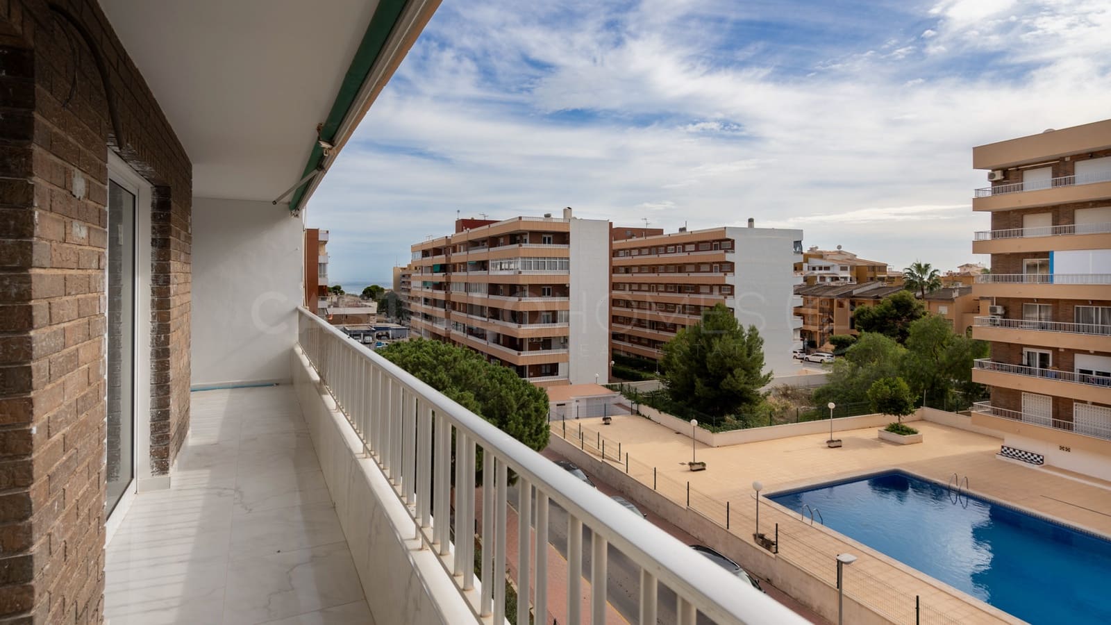 2 chambre Appartement à vendre à Orihuela Costa avec piscine - 189 000 € (Ref: 9028589)
