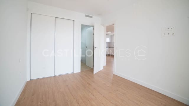 2 chambre Appartement à vendre à Villamartin, Orihuela avec piscine garage - 379 000 € (Ref: 9028594)