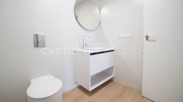 2 chambre Appartement à vendre à Villamartin, Orihuela avec piscine garage - 379 000 € (Ref: 9028594)