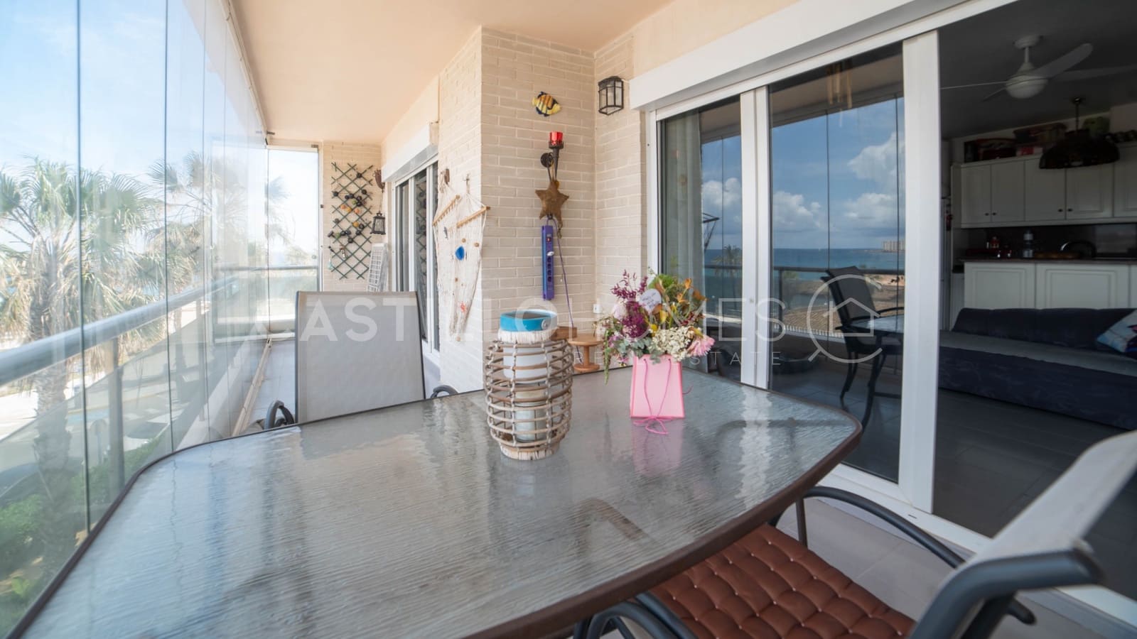 Apartamento de 3 habitaciones en Playa Flamenca en venta con piscina garaje - 340.000 € (Ref: 9028596)