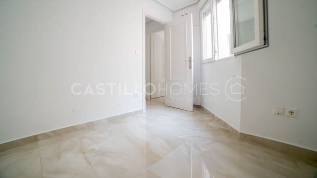 2 sypialnia Apartament na sprzedaż w Puerto Deportivo, Torrevieja z garażem - 220 000 € (Ref: 9030941)