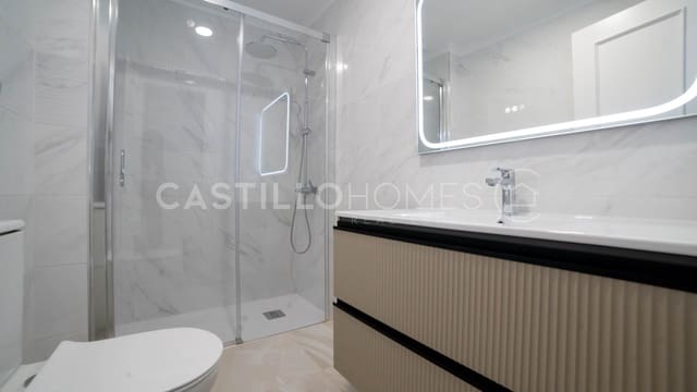 2 sypialnia Apartament na sprzedaż w Puerto Deportivo, Torrevieja z garażem - 220 000 € (Ref: 9030941)