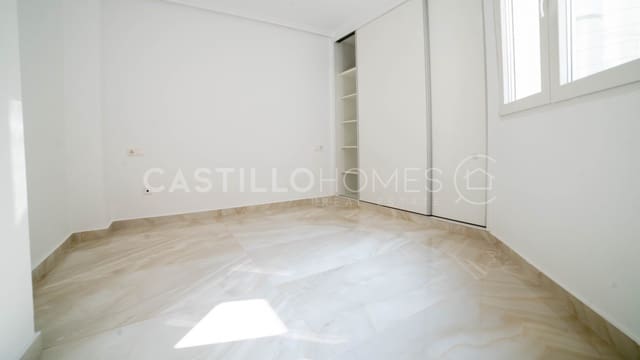 2 sypialnia Apartament na sprzedaż w Puerto Deportivo, Torrevieja z garażem - 220 000 € (Ref: 9030941)