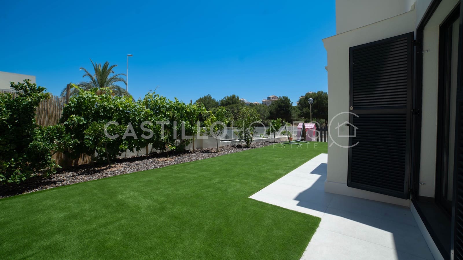 3 quarto Moradia para venda em La Zenia com piscina - 519 000 € (Ref: 9046225)