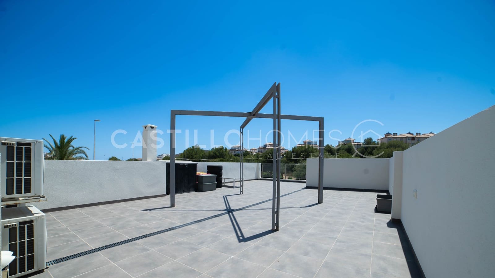 3 quarto Moradia para venda em La Zenia com piscina - 519 000 € (Ref: 9046225)