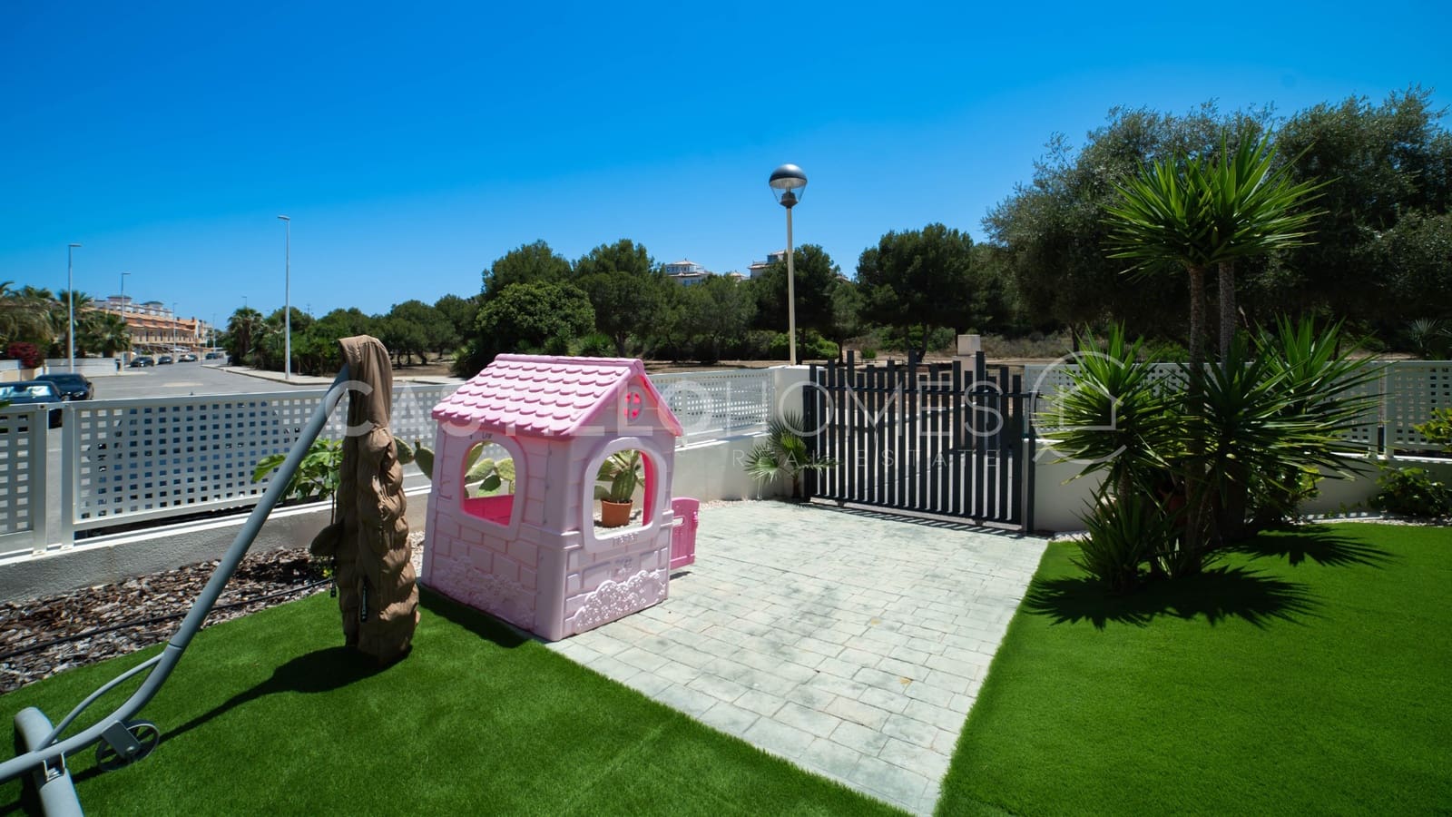 3 quarto Moradia para venda em La Zenia com piscina - 519 000 € (Ref: 9046225)