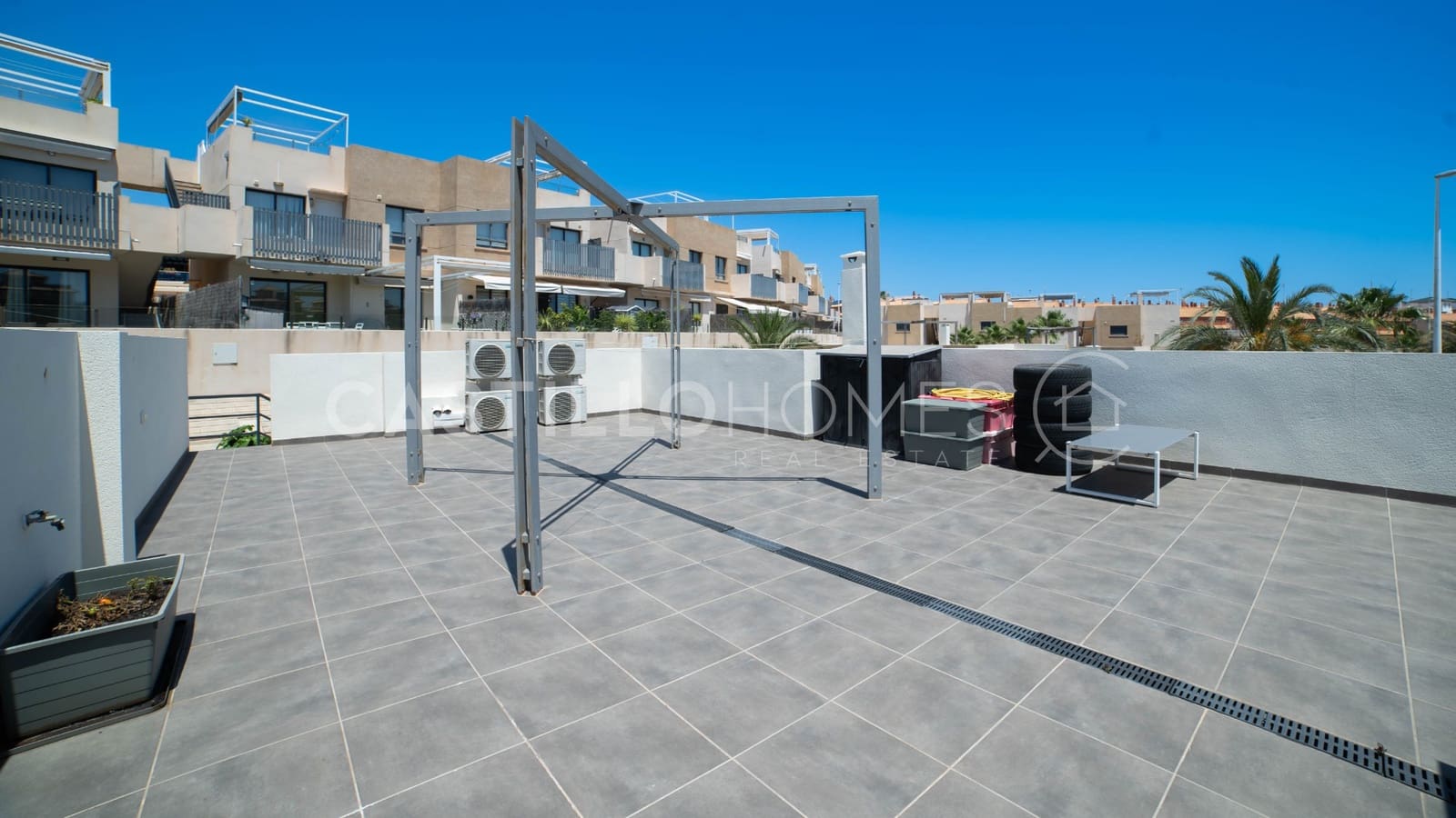 3 quarto Moradia para venda em La Zenia com piscina - 519 000 € (Ref: 9046225)