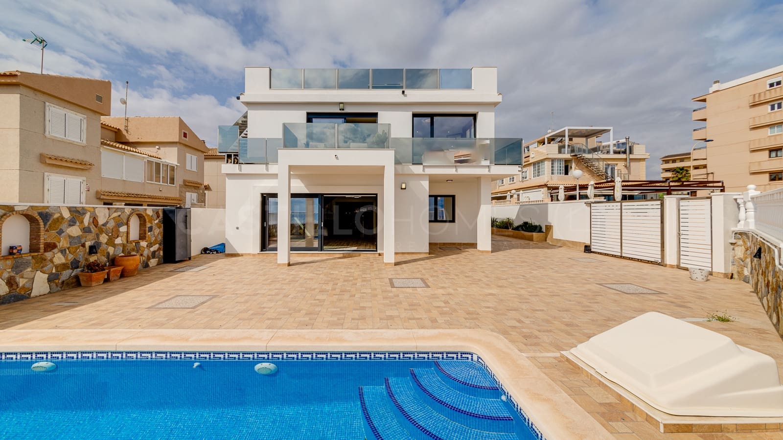 4 soverom Villa til salgs i Torre del Moro med svømmebasseng - € 990 000 (Ref: 9058646)