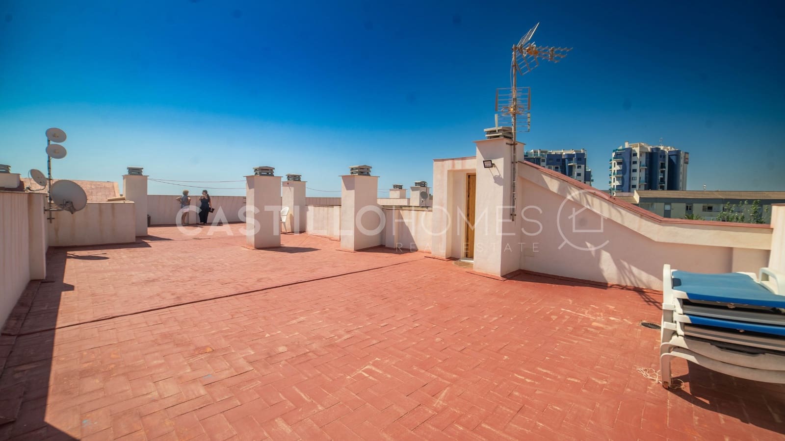 1 bedroom Apartment for sale in Punta Prima - € 159,000 (Ref: 9097613)