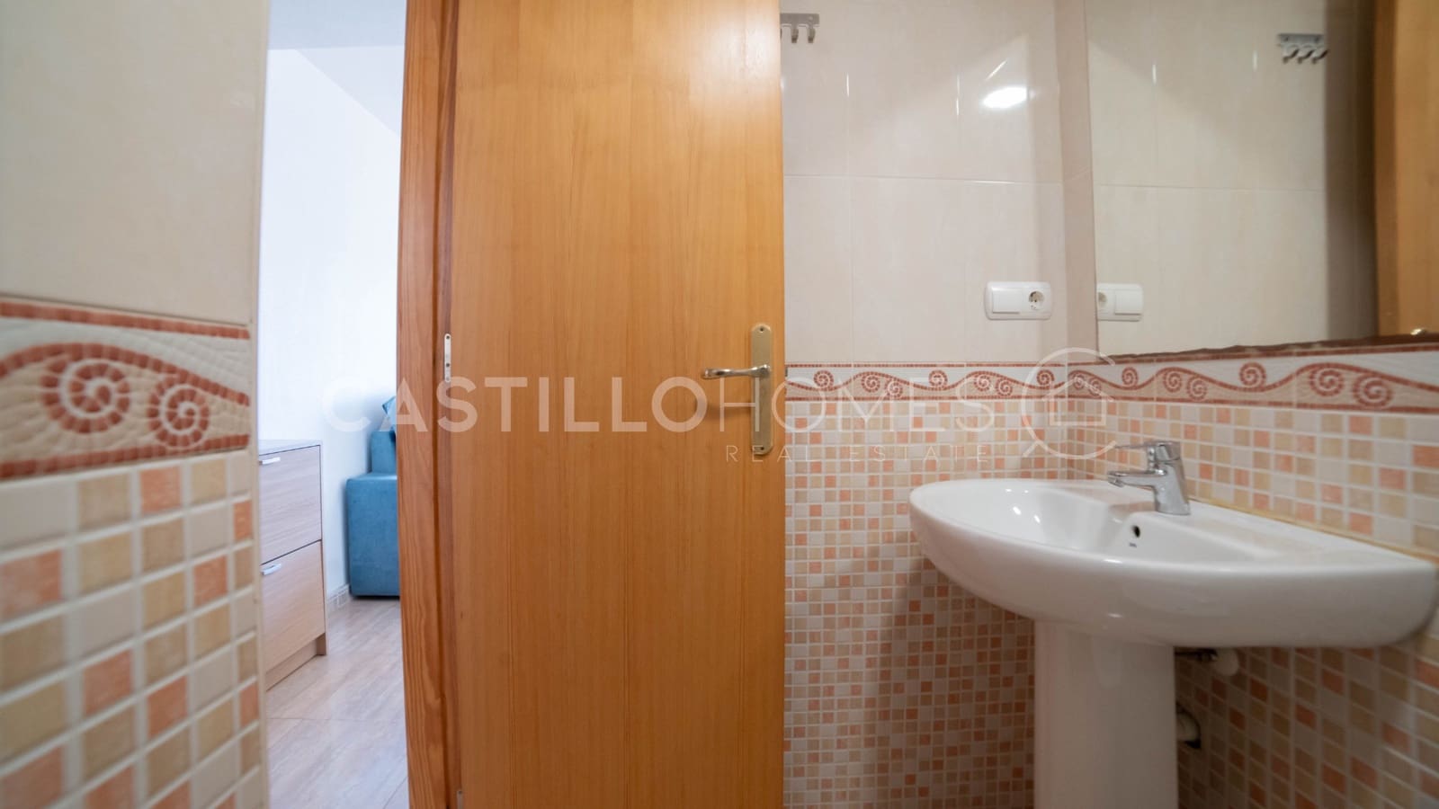 1 makuuhuone Huoneisto myytävänä paikassa Torrevieja mukana uima-altaan - 89 900 € (Ref: 9103800)