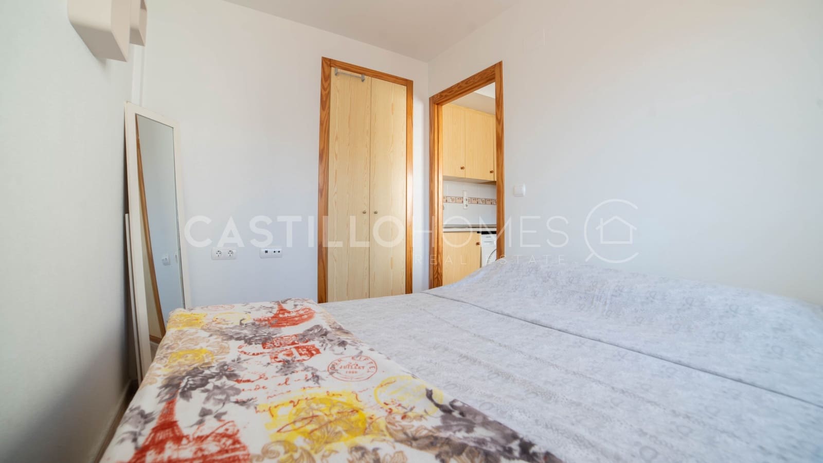 1 makuuhuone Huoneisto myytävänä paikassa Torrevieja mukana uima-altaan - 89 900 € (Ref: 9103800)