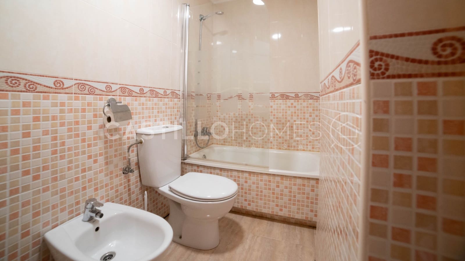 1 makuuhuone Huoneisto myytävänä paikassa Torrevieja mukana uima-altaan - 89 900 € (Ref: 9103800)