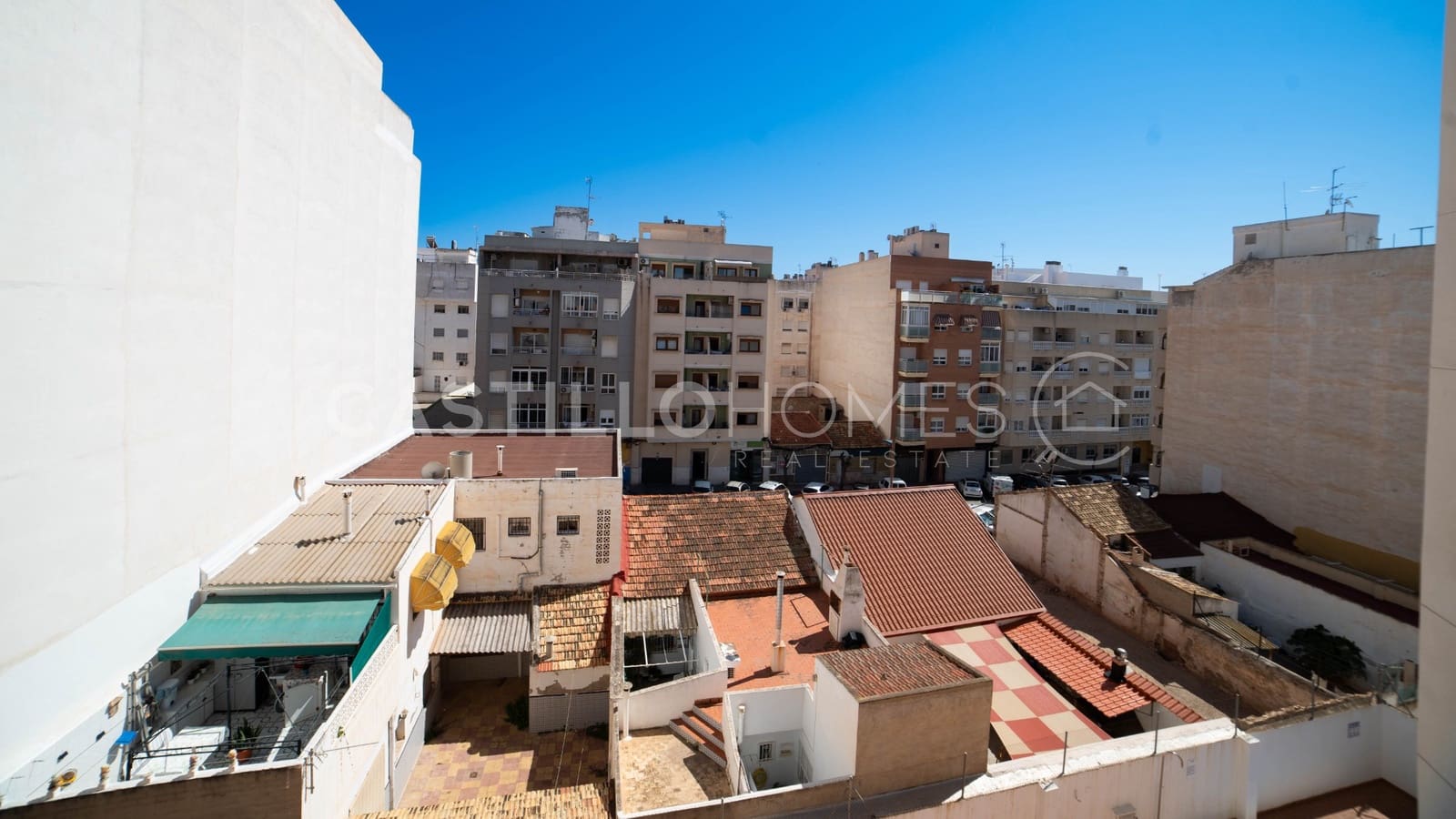 1 makuuhuone Huoneisto myytävänä paikassa Torrevieja mukana uima-altaan - 89 900 € (Ref: 9103800)