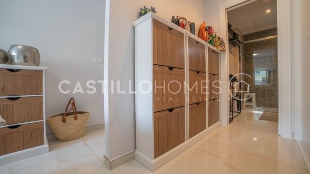 Apartamento de 3 habitaciones en Playa Flamenca, Orihuela en venta con piscina garaje - 499.000 € (Ref: 9118120)