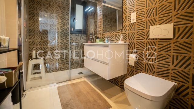 Apartamento de 3 habitaciones en Playa Flamenca, Orihuela en venta con piscina garaje - 499.000 € (Ref: 9118120)