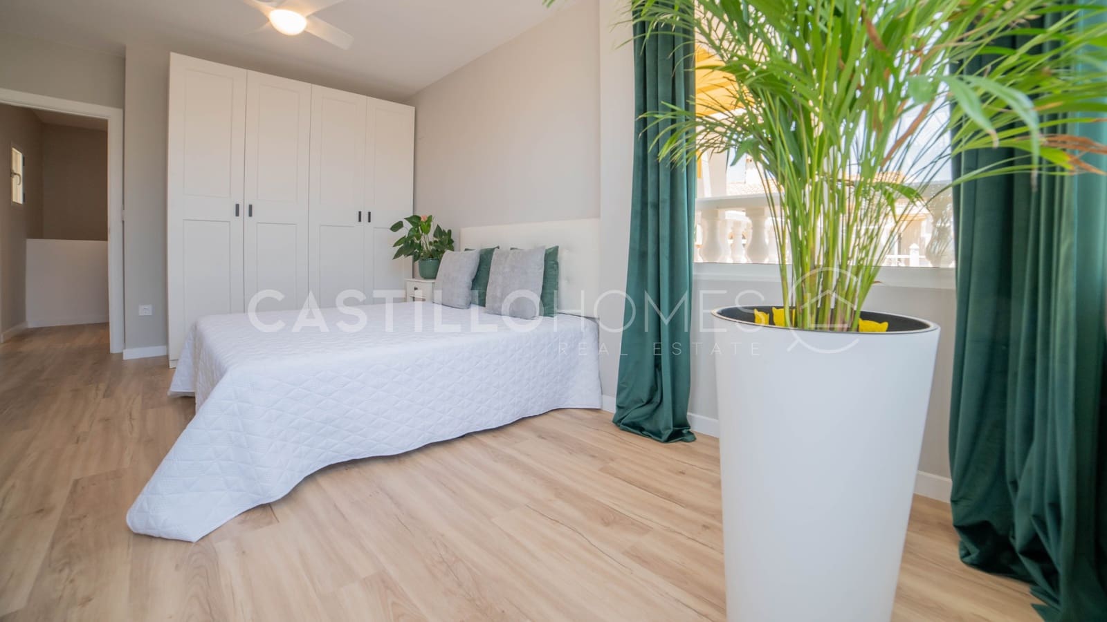 3 soverom Hus til salgs i Los Altos med svømmebasseng - € 288 000 (Ref: 9133173)