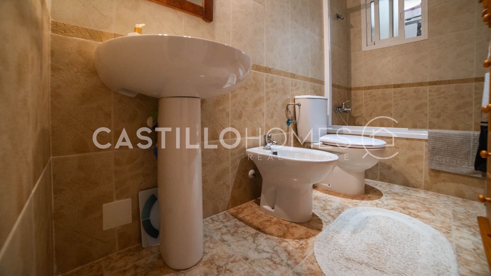 2 soverom Bungalow til salgs i Orihuela Costa med svømmebasseng garasje - € 169 000 (Ref: 9156057)